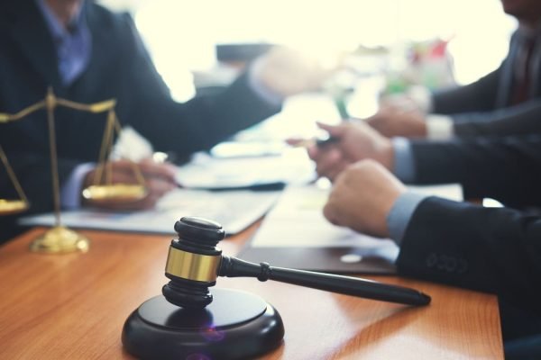 The-objectives-of-a-commercial-lawyer (1)